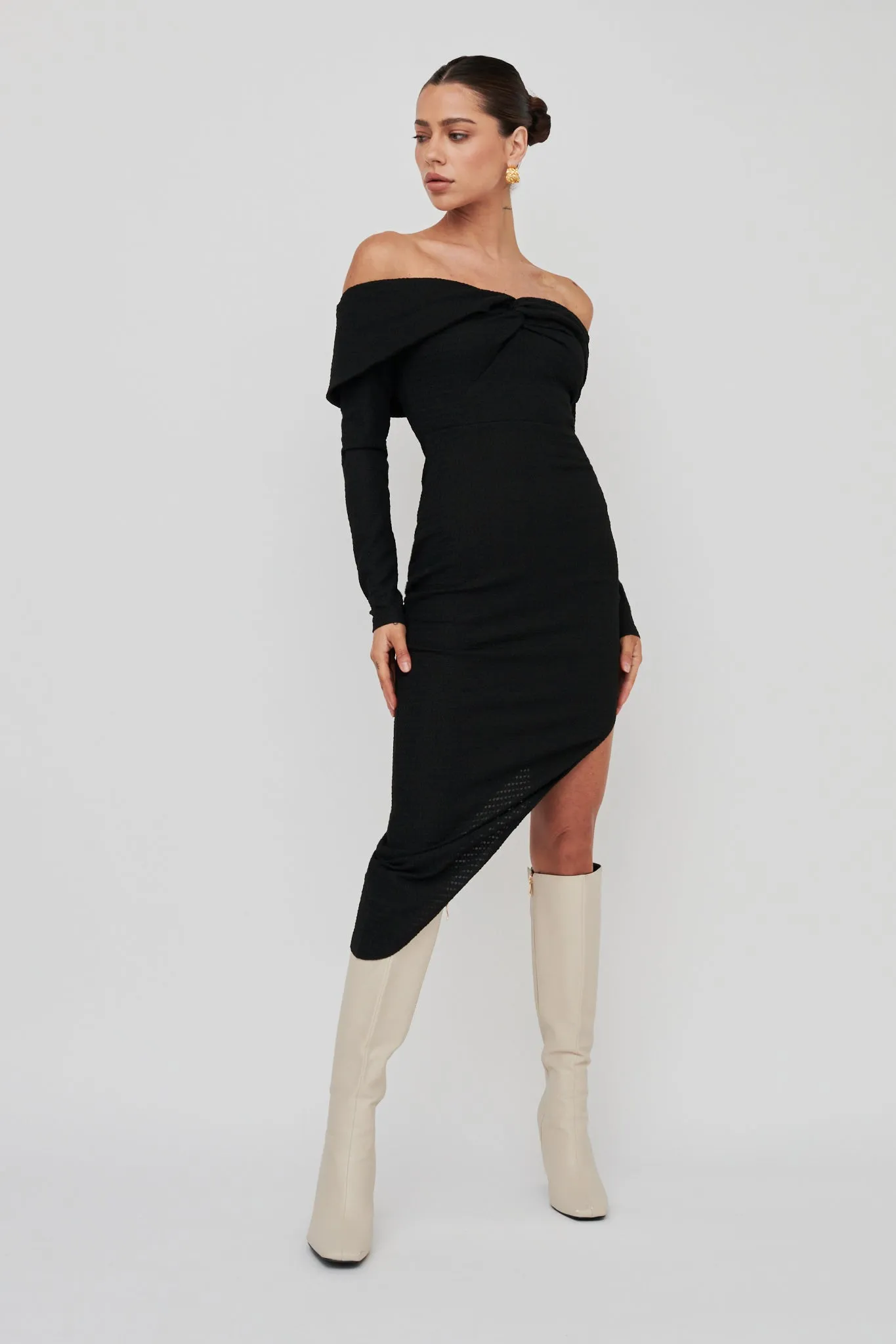 Annalora One-Shoulder Long Sleeve Midi Dress Black