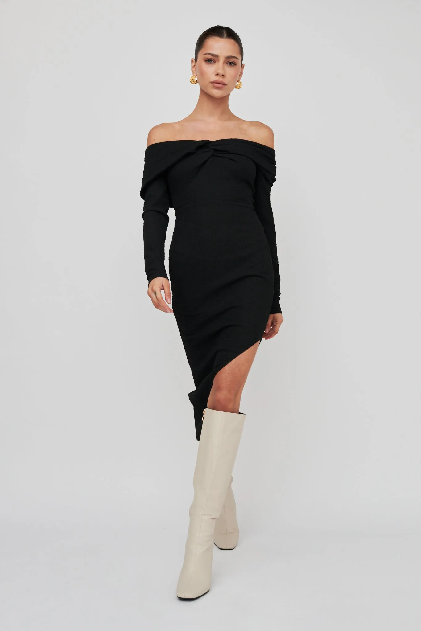 Annalora One-Shoulder Long Sleeve Midi Dress Black