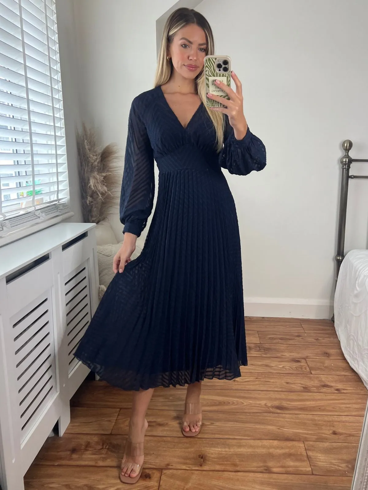 Dannica Pleated Balloon Sleeve Maxi Dress / Navy