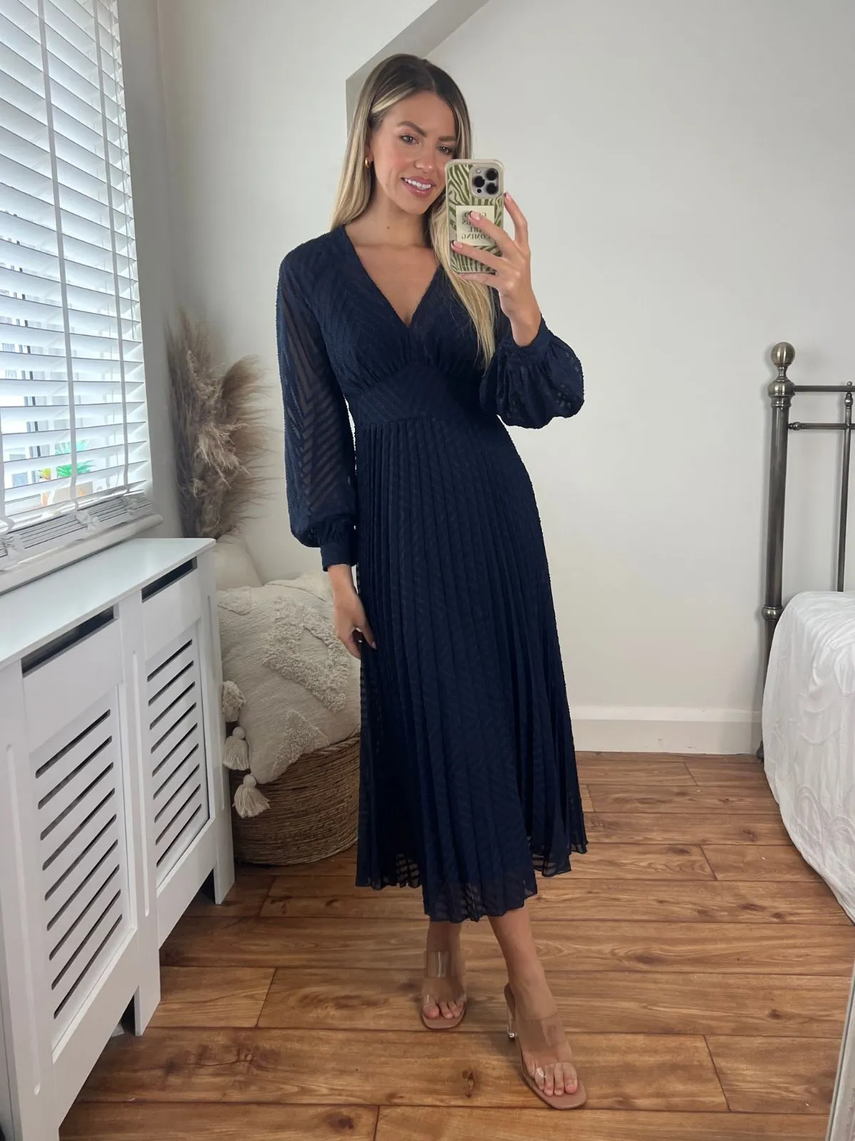 Dannica Pleated Balloon Sleeve Maxi Dress / Navy