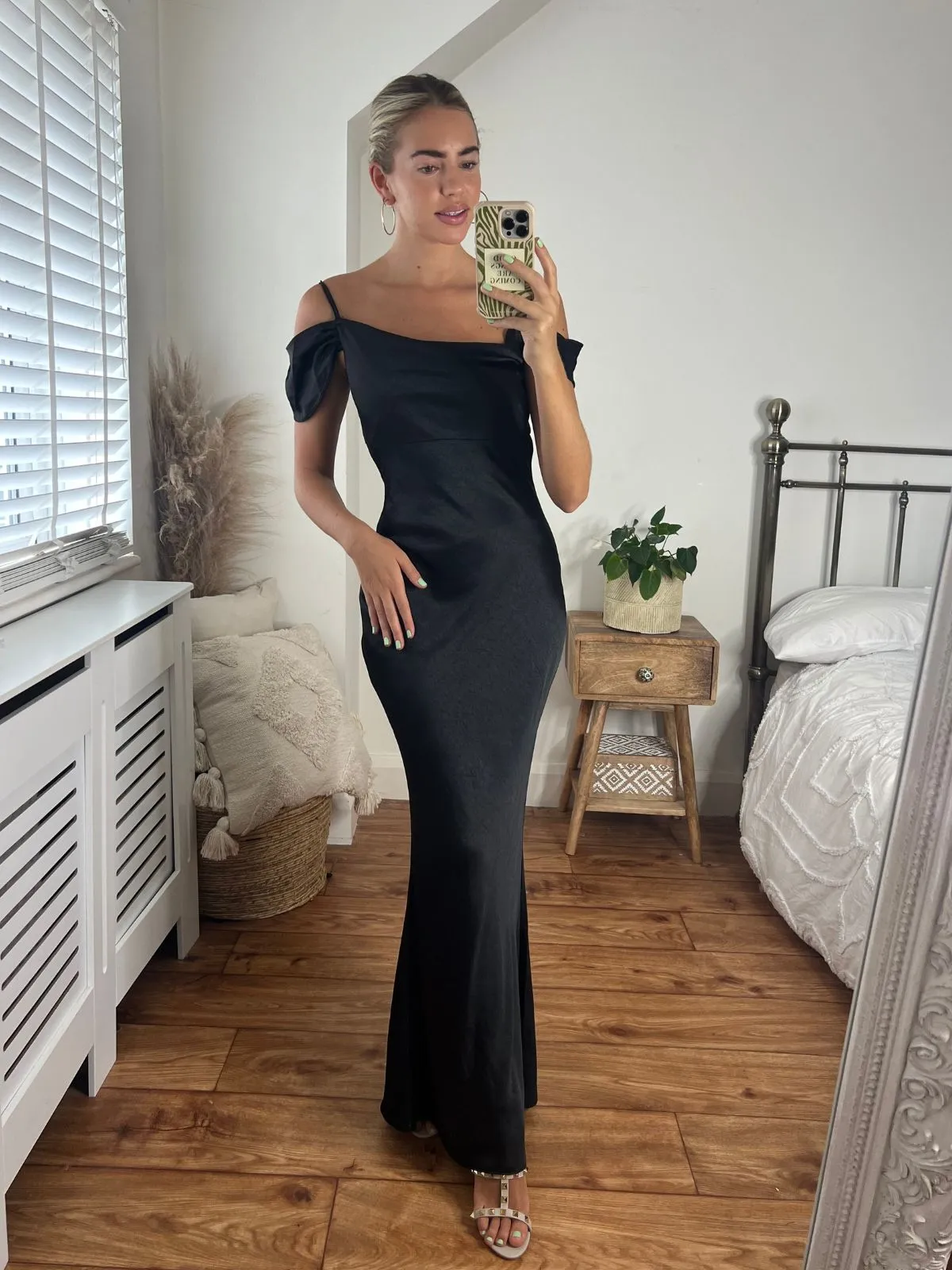 Felicity Cold Shoulder Satin Maxi Dress / Black