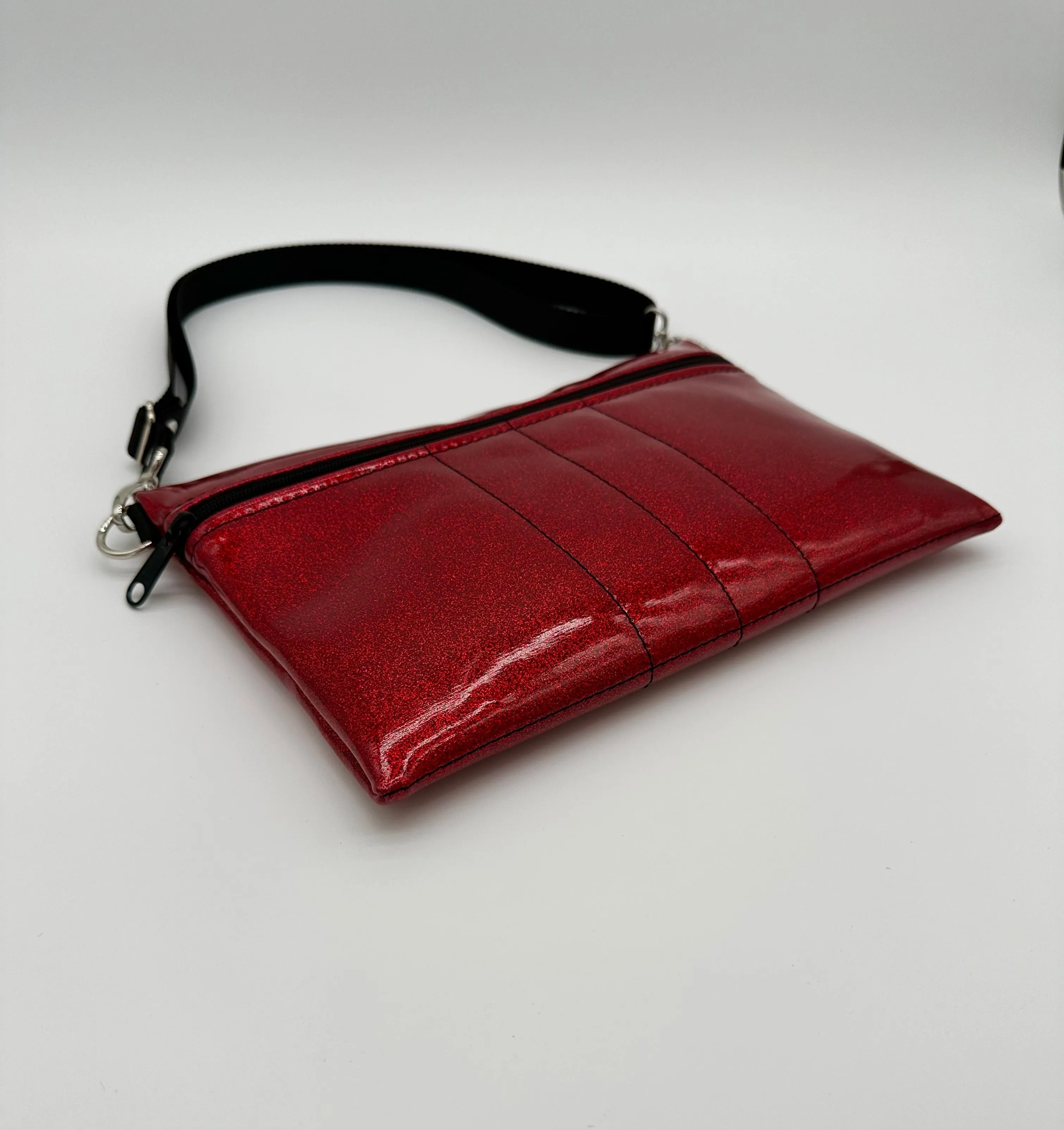 Hip Pack - Blood Red Glitter Vinyl With 3 Center Pleats