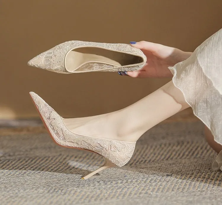 Lace heels (ready stock in nude (38)/ 2 colours)